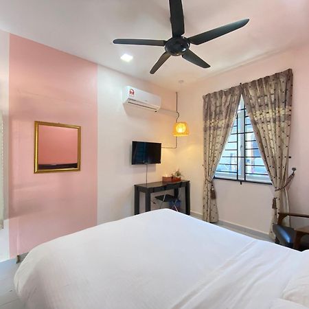 Besut Guesthouse カンポン・クアラ・ベシュット エクステリア 写真
