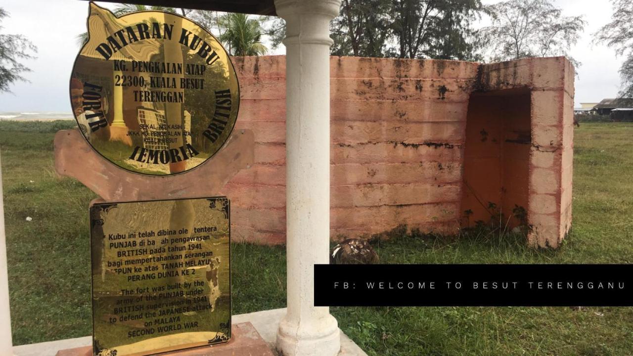 Besut Guesthouse カンポン・クアラ・ベシュット エクステリア 写真