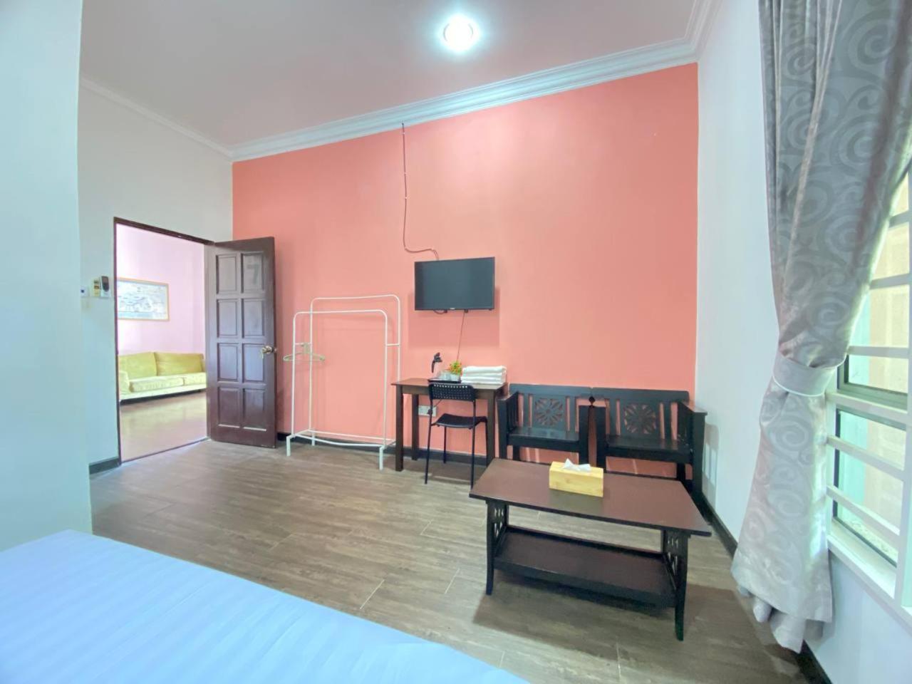 Besut Guesthouse カンポン・クアラ・ベシュット エクステリア 写真